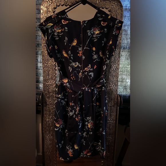 Closet Blu dress with pretty bird design. - Picture 5 of 7